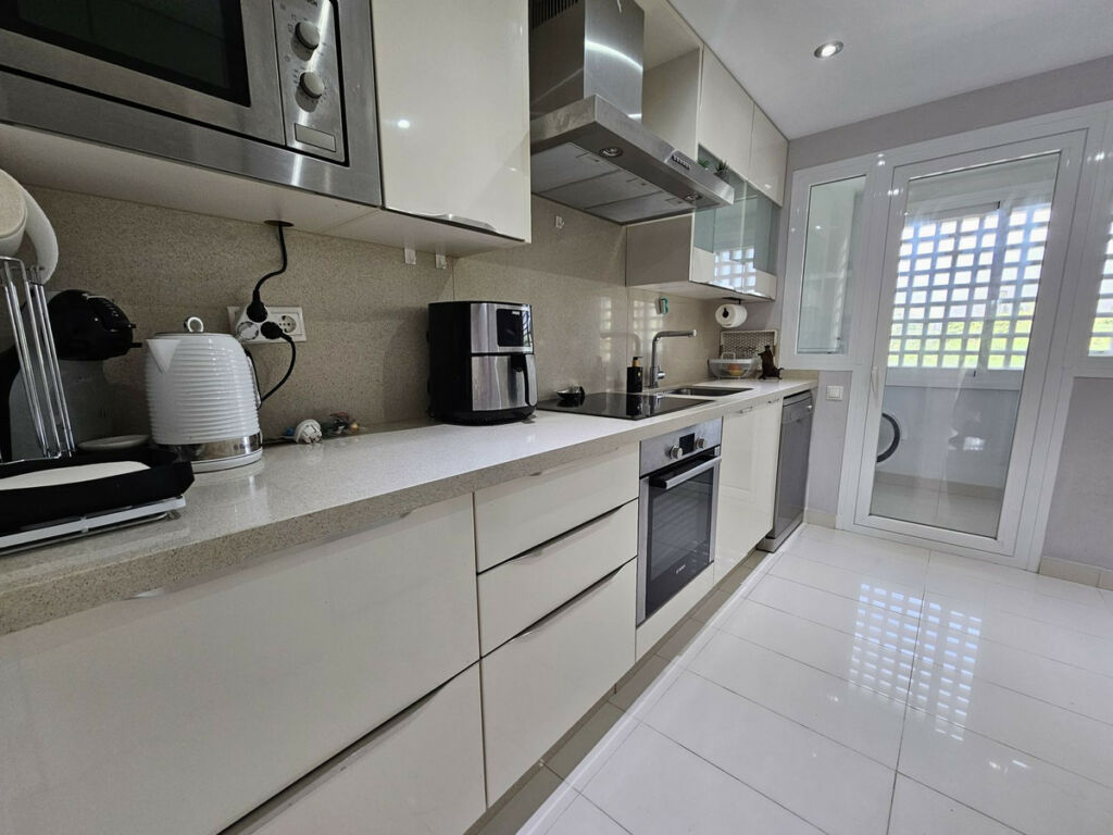 Penthouse Estepona Málaga - image 23