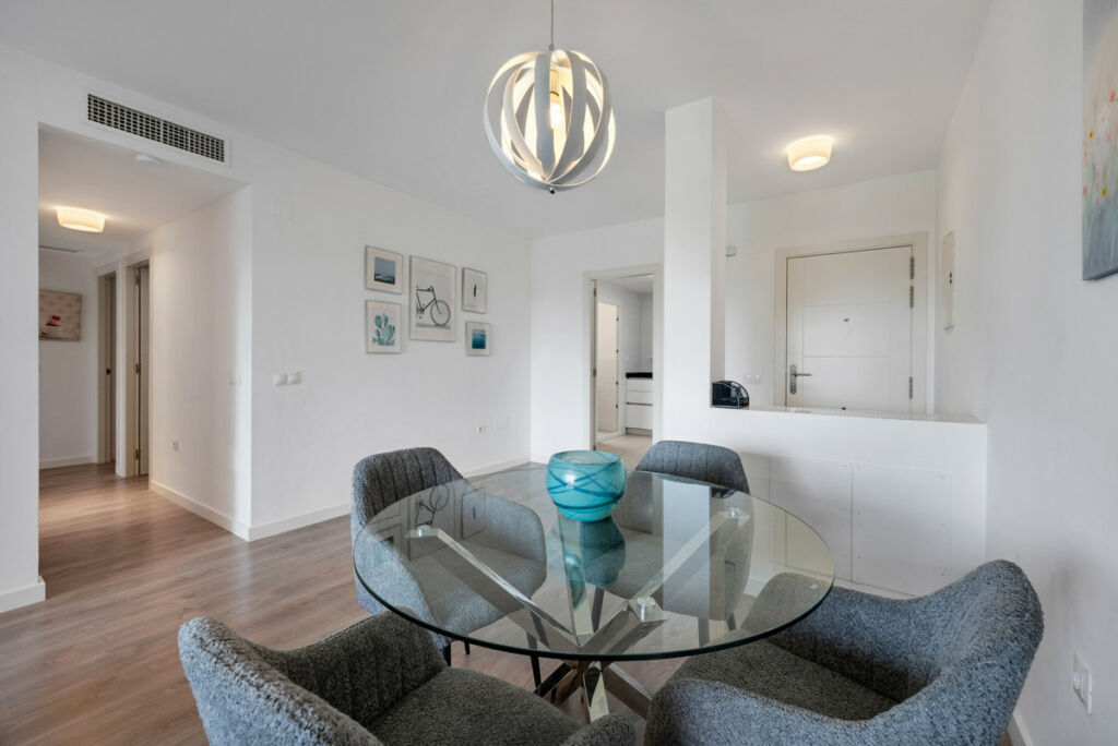 Middle Floor Apartment Nueva Andalucía Málaga - image 23