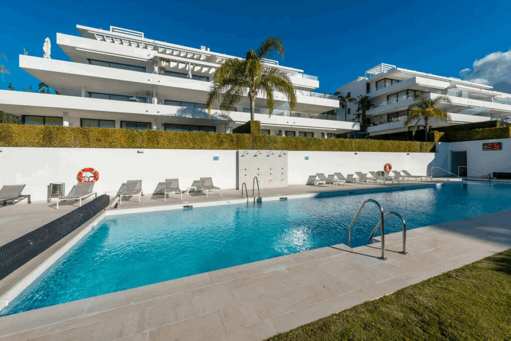 Penthouse Estepona Málaga - image 23
