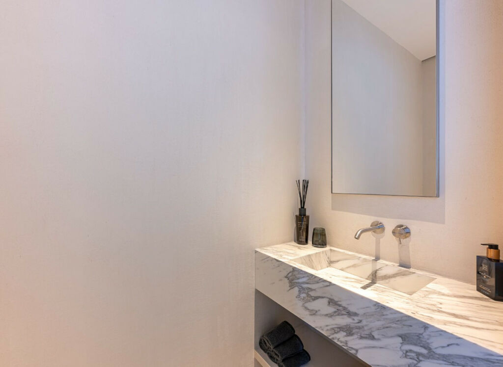 Middle Floor Apartment Benahavís Málaga - image 23