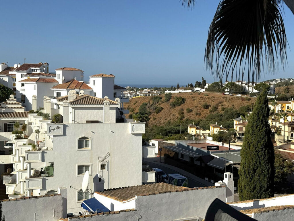 Middle Floor Apartment Riviera del Sol Málaga - image 23