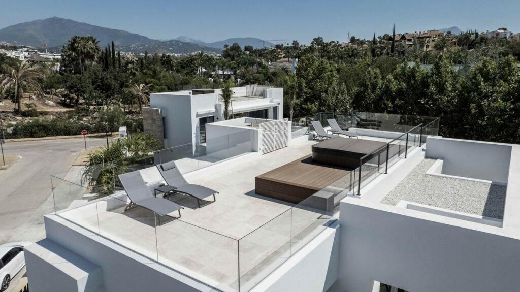 Detached Villa Atalaya Málaga - image 23
