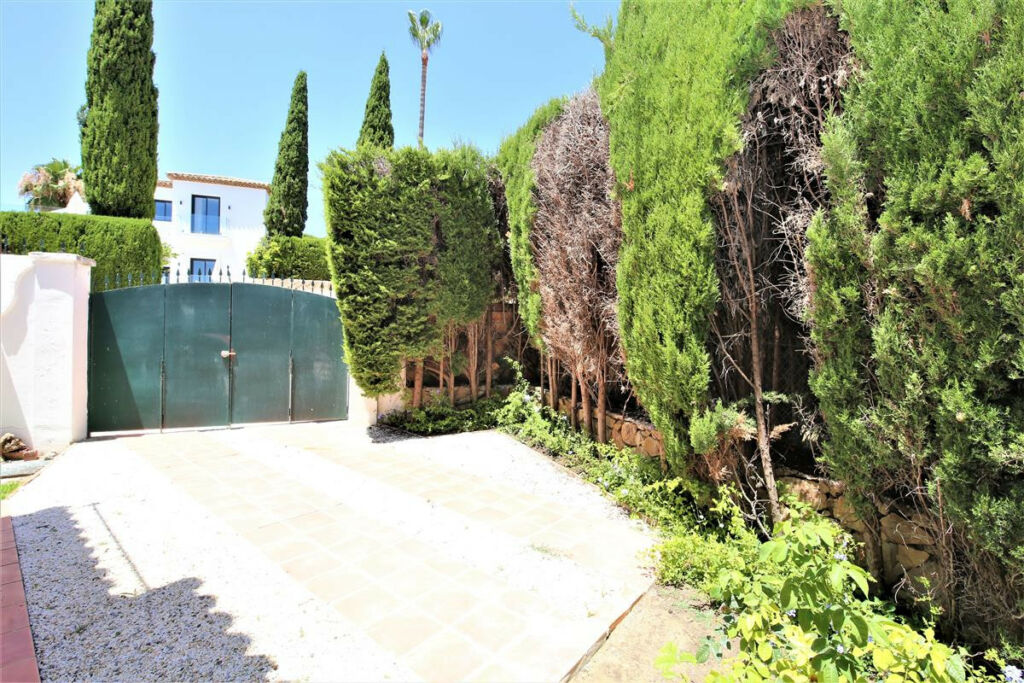 Detached Villa Marbella Málaga - image 23