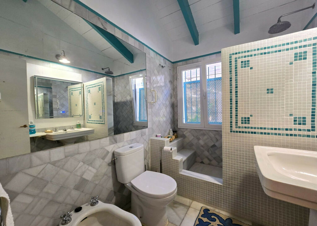 Detached Villa Marbella Málaga - image 23