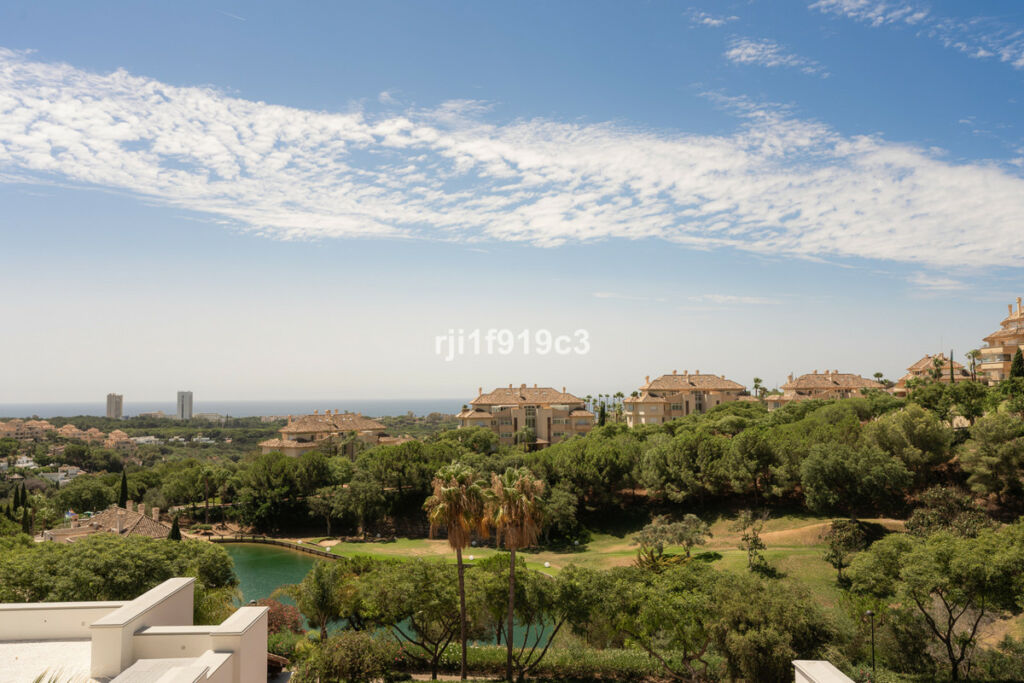 Middle Floor Apartment Elviria Málaga - image 23