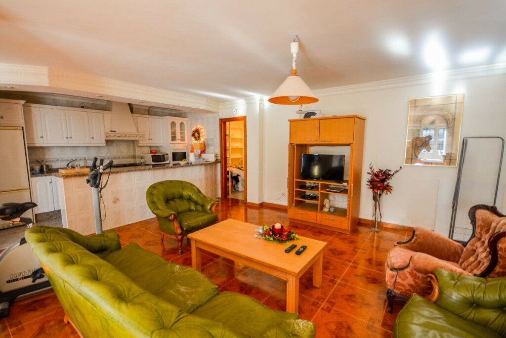 Detached Villa Estepona Málaga - image 24