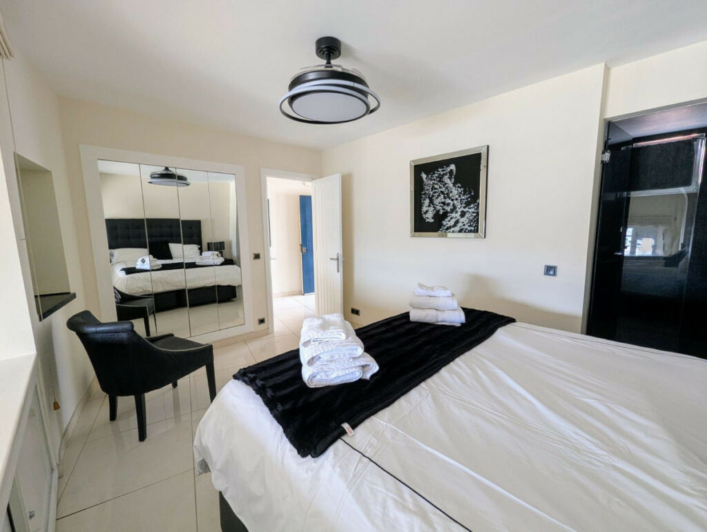 Middle Floor Apartment Puerto de Cabopino Málaga - image 24