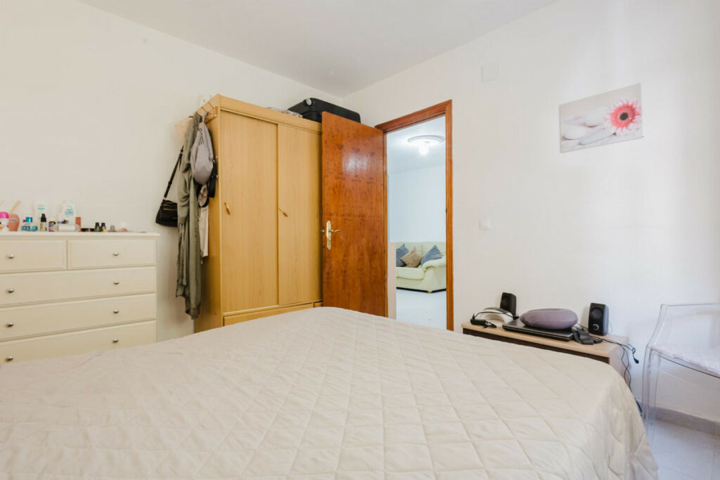 Middle Floor Apartment Torrevieja Alicante - image 24