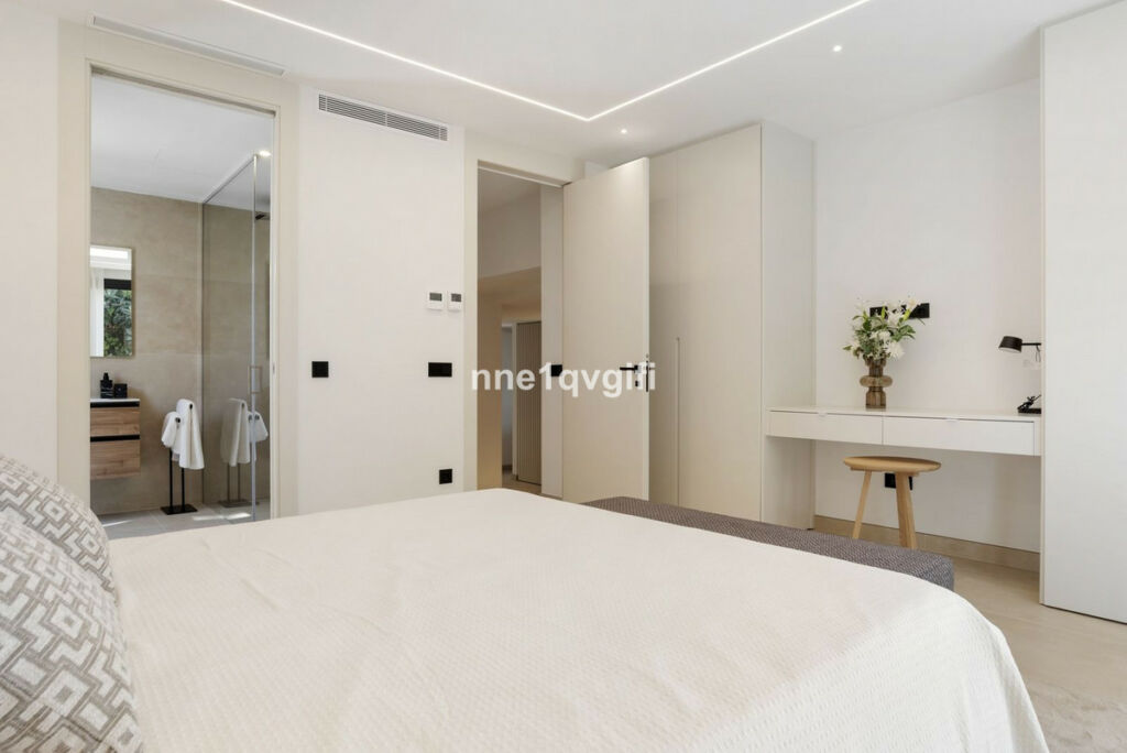 Detached Villa Guadalmina Alta Málaga - image 25