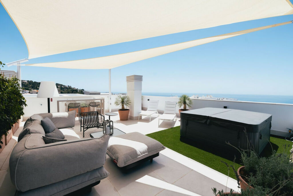 Penthouse Duplex Higueron Málaga - image 24