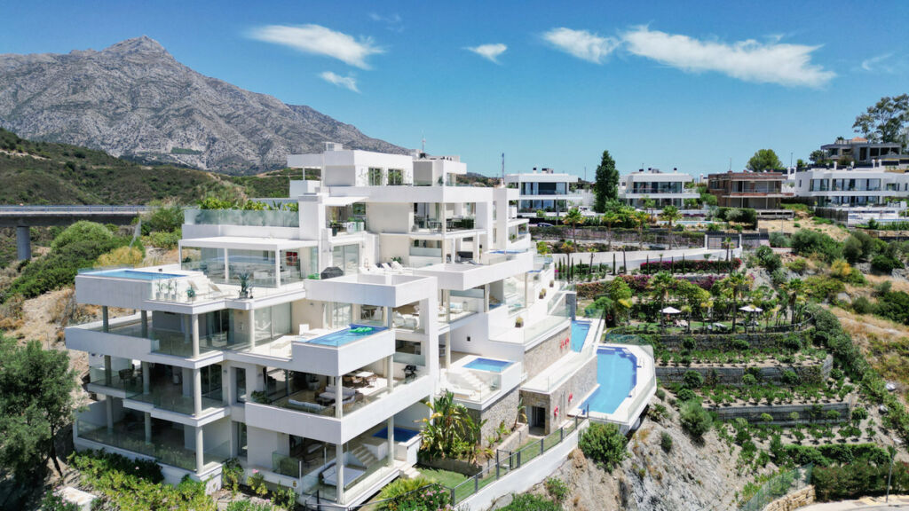 Duplex Nueva Andalucía Málaga - image 24