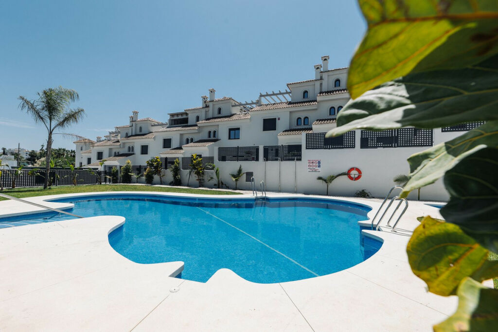 Townhouse New Golden Mile Málaga - image 24