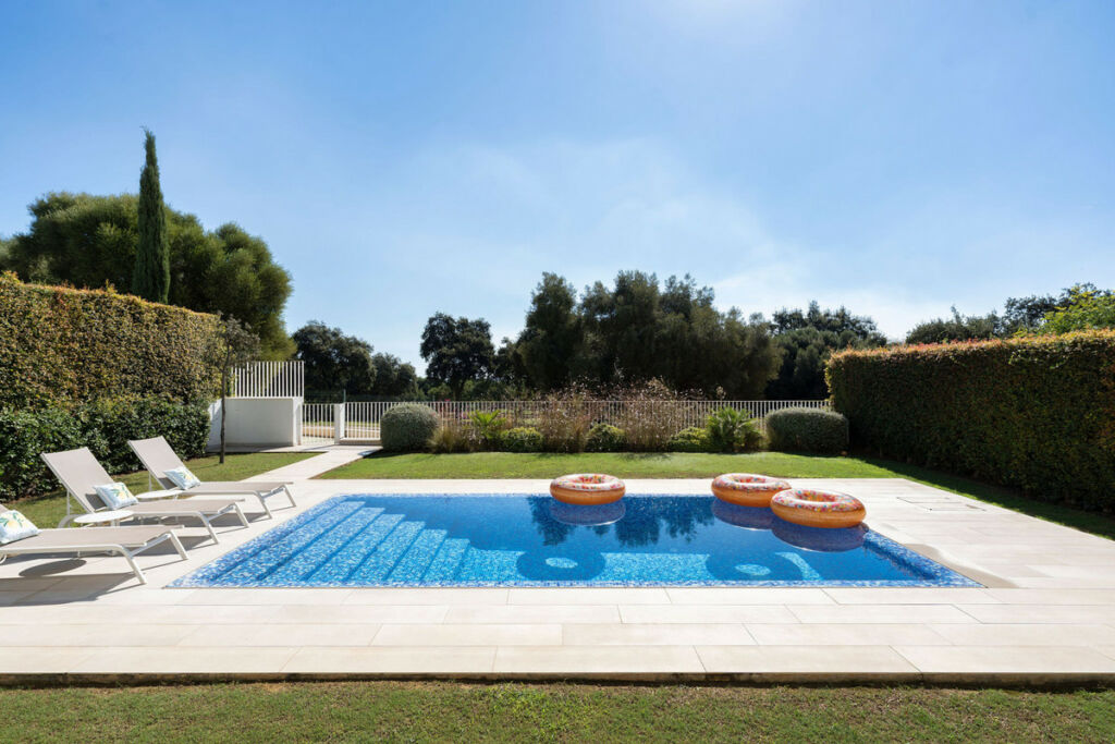 Detached Villa Sotogrande Cádiz - image 24