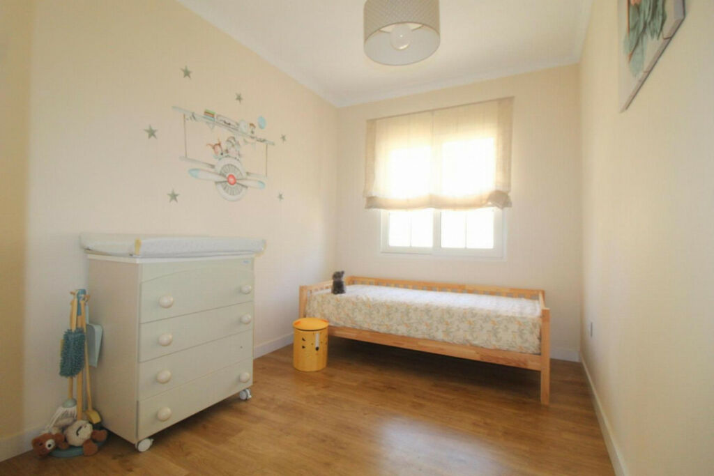 Middle Floor Apartment La Veleta Alicante - image 24