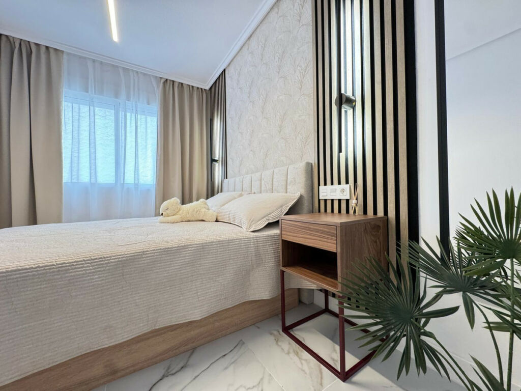 Middle Floor Apartment Torrevieja Alicante - image 24