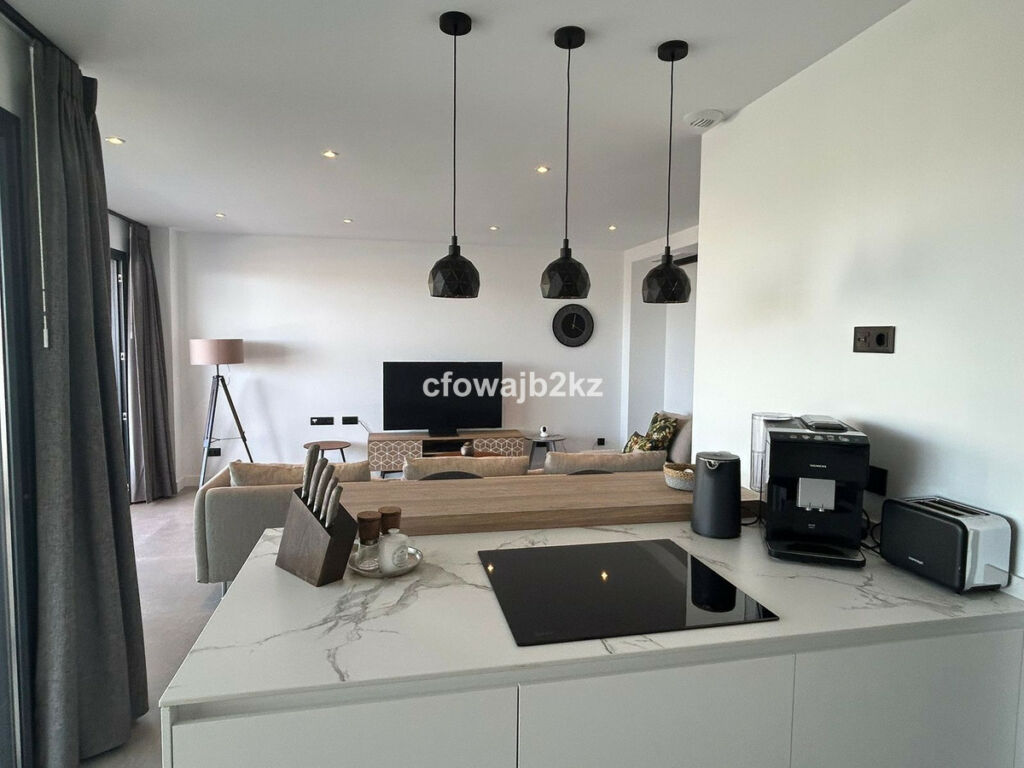 Top Floor Apartment Estepona Málaga - image 24