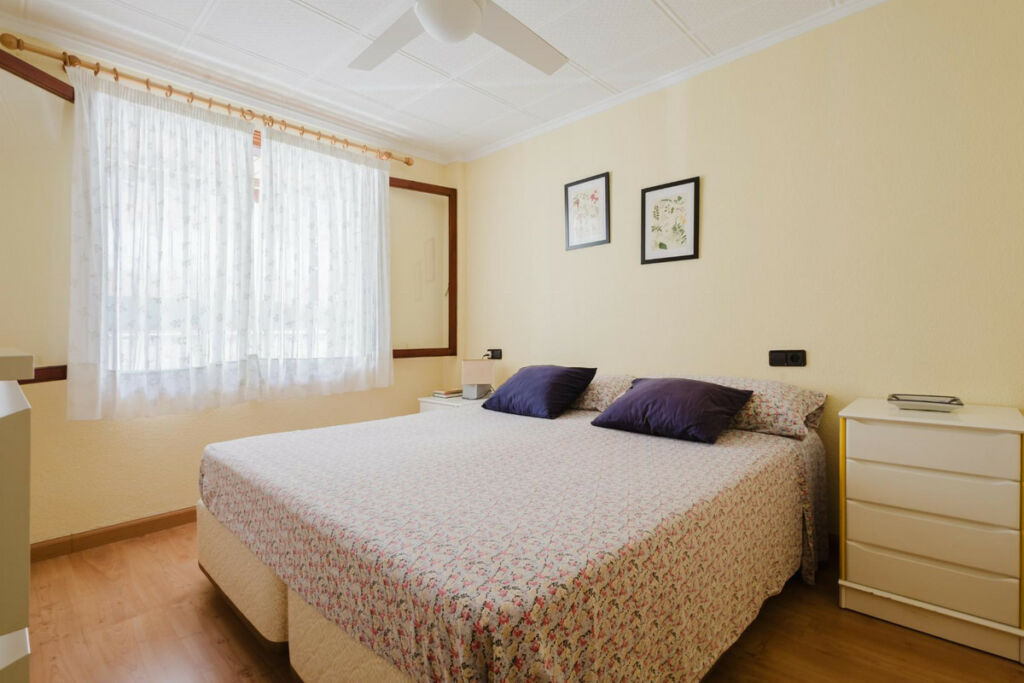 Middle Floor Apartment Torrevieja Alicante - image 24