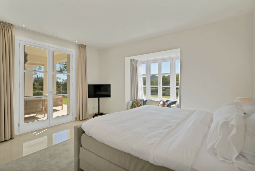 Detached Villa La Zagaleta Málaga - image 24