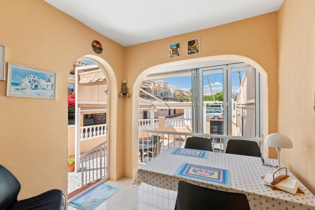 Townhouse Torrevieja Alicante - image 24