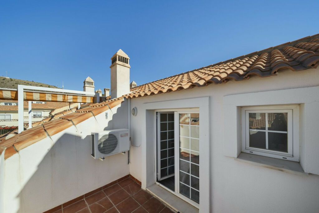 Semi-Detached House Benalmadena Málaga - image 23