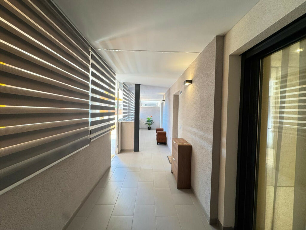 Middle Floor Apartment Torrevieja Alicante - image 24