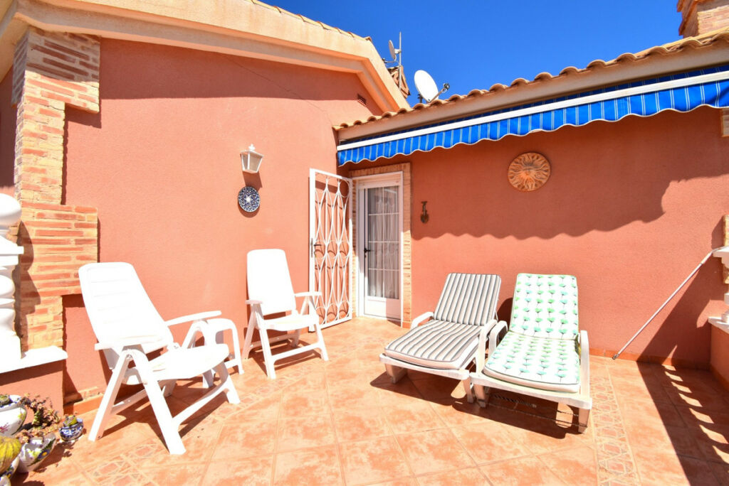 Detached Villa Playa Flamenca Alicante - image 24