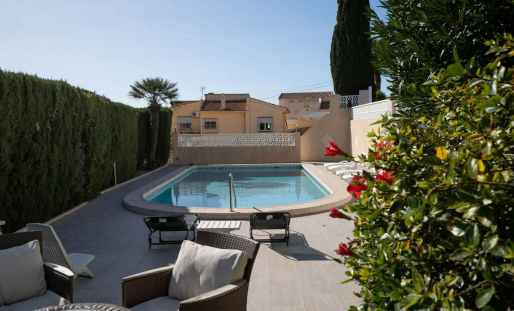 Detached Villa Ciudad Quesada Alicante - image 24