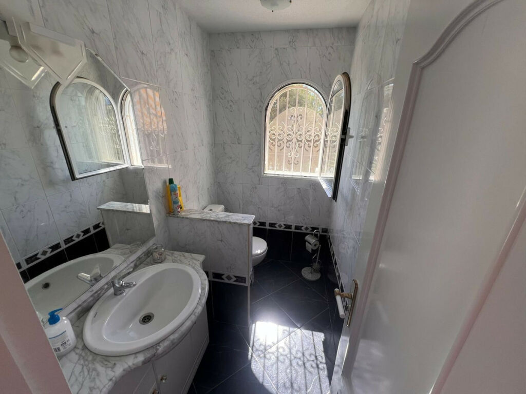 Detached Villa La Nucia Alicante - image 23
