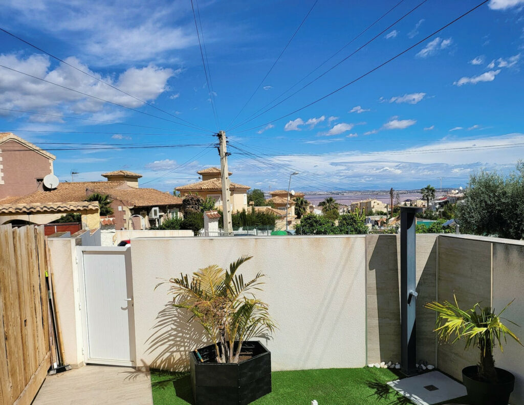 Townhouse Los Balcones Alicante - image 24
