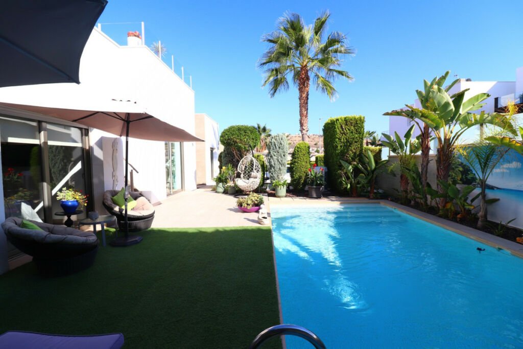 Detached Villa Benijofar Alicante - image 24