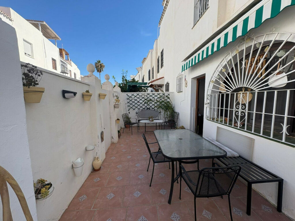 Semi-Detached House La Colina Málaga - image 24