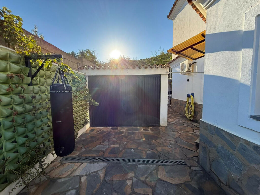 Detached Villa Casares Málaga - image 25