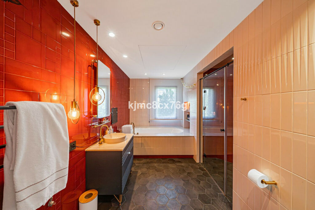 Detached Villa Guadalmina Baja Málaga - image 25