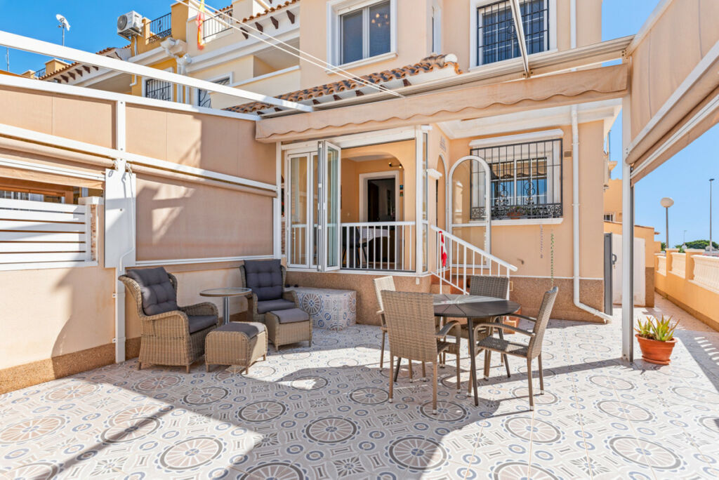 Townhouse Torrevieja Alicante - image 25