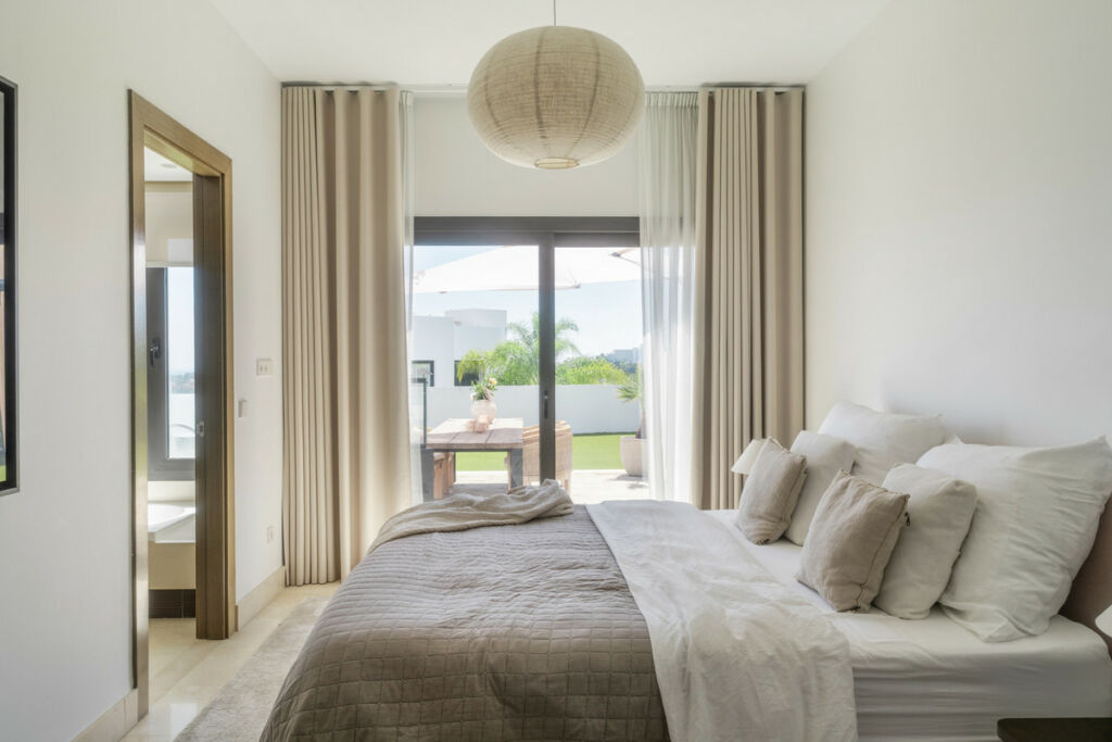 Detached Villa Benahavís Málaga - image 25