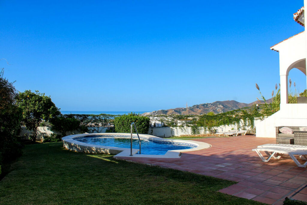 Detached Villa Nerja Málaga - image 25