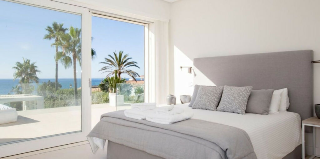Detached Villa Marbella Málaga - image 25