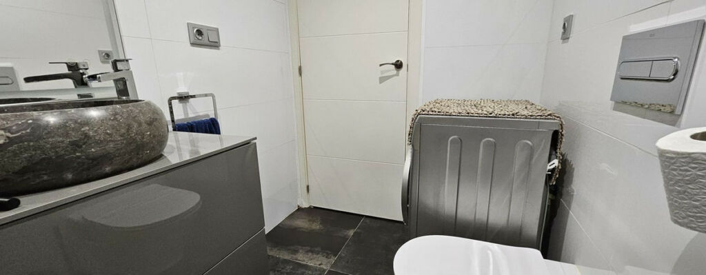 Middle Floor Apartment Estepona Málaga - image 25
