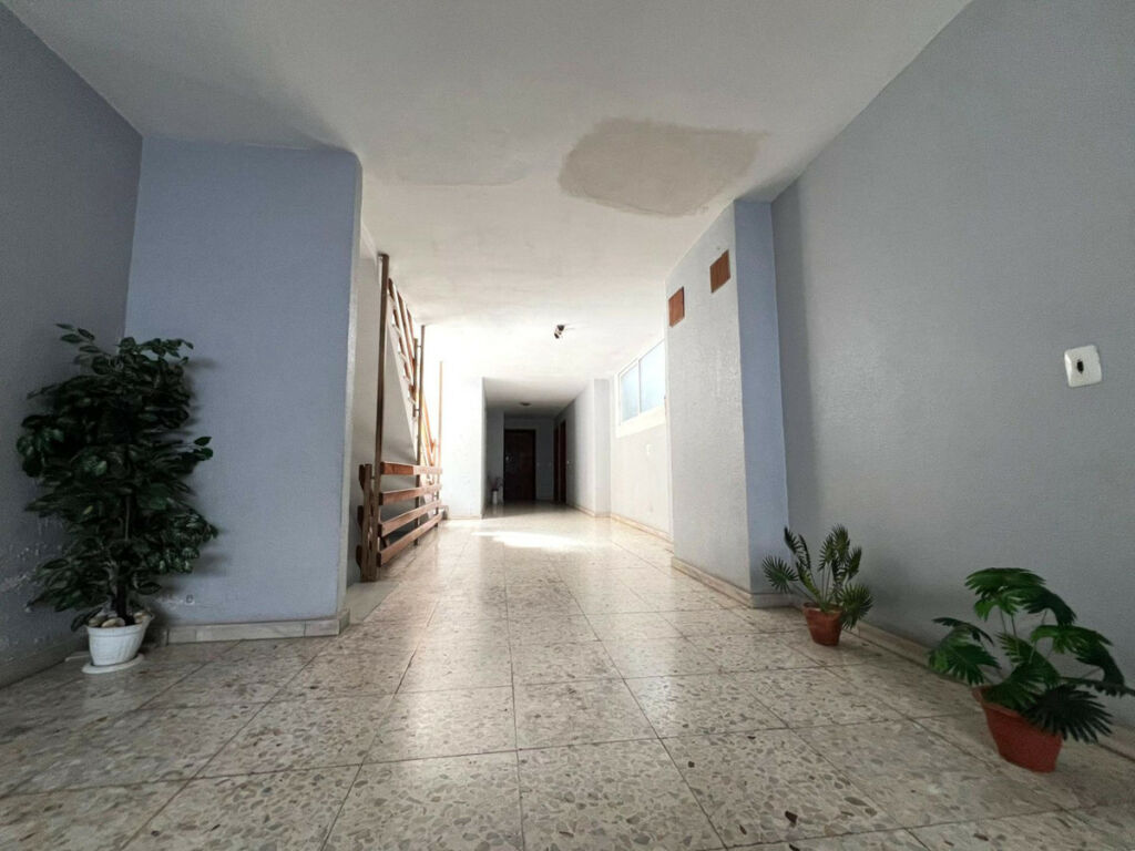Middle Floor Apartment Torrevieja Alicante - image 25