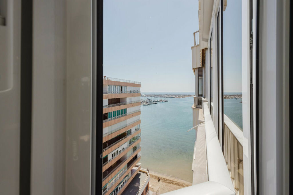Penthouse Torrevieja Alicante - image 25