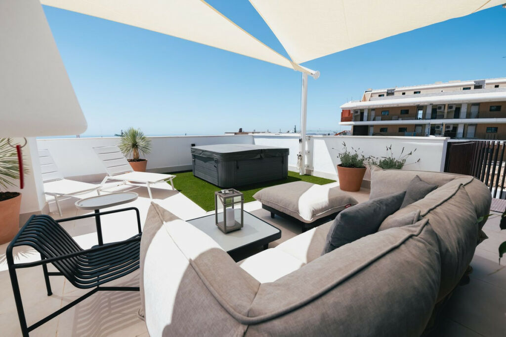 Penthouse Duplex Higueron Málaga - image 25