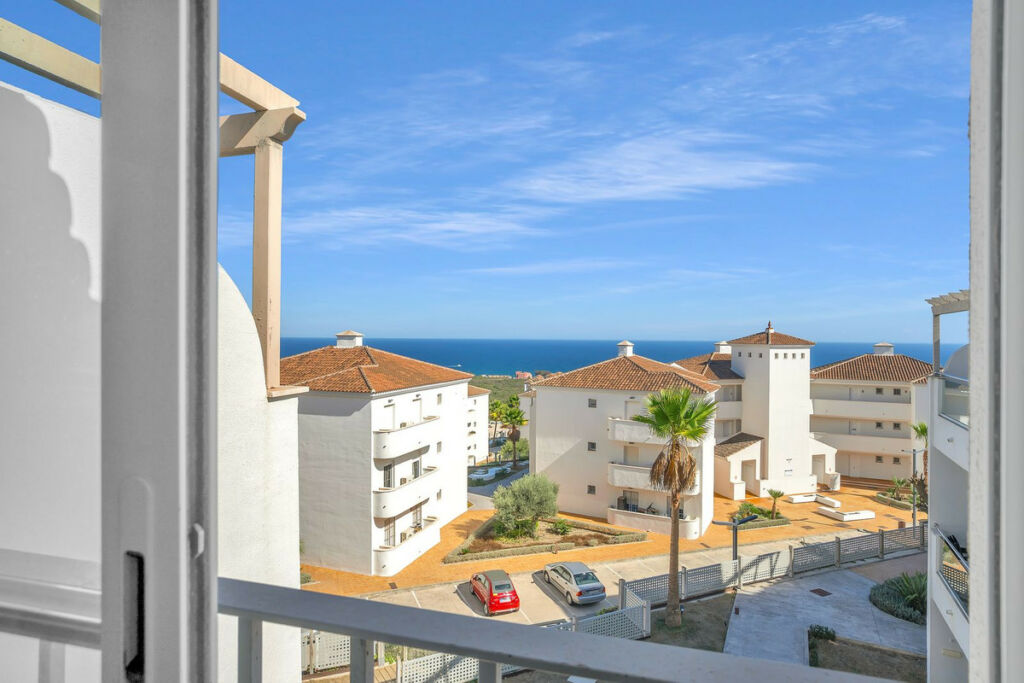 Penthouse Manilva Málaga - image 25