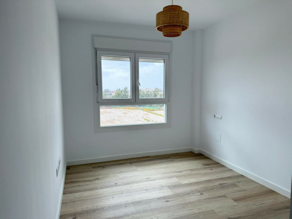 Middle Floor Apartment Nueva Andalucía Málaga - image 25