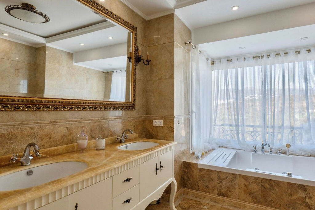 Detached Villa El Rosario Málaga - image 25