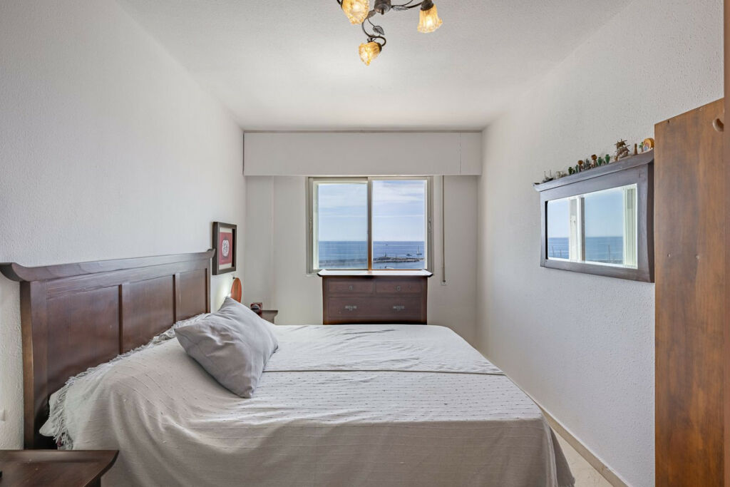 Middle Floor Apartment Estepona Málaga - image 15