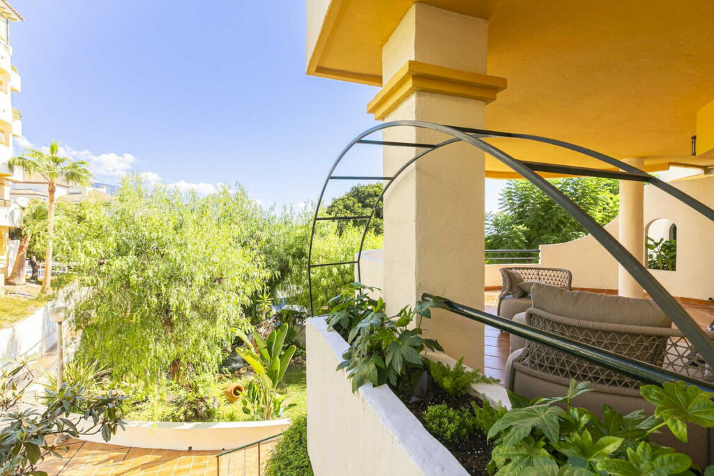 Duplex Nueva Andalucía Málaga - image 25