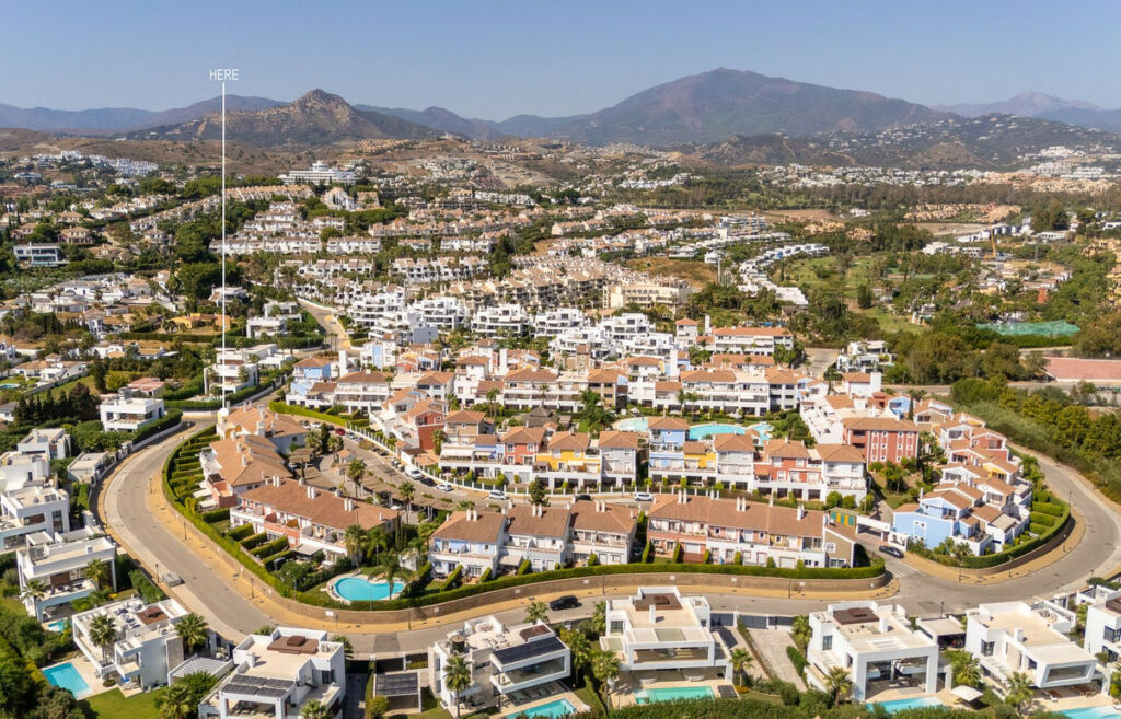 Townhouse Estepona Málaga - image 25