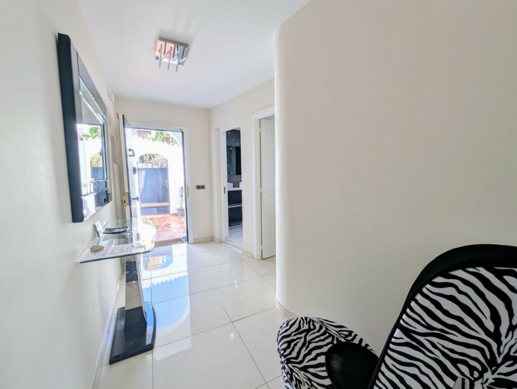 Middle Floor Apartment Puerto de Cabopino Málaga - image 25