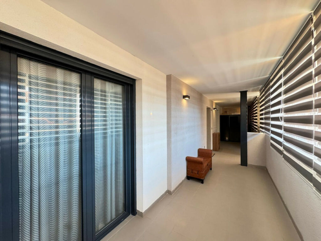 Middle Floor Apartment Torrevieja Alicante - image 25
