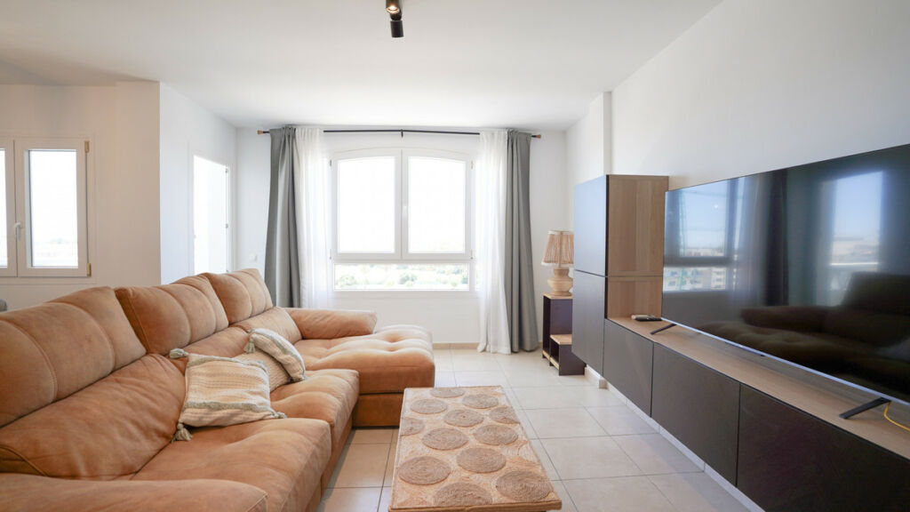 Middle Floor Apartment Nueva Andalucía Málaga - image 25